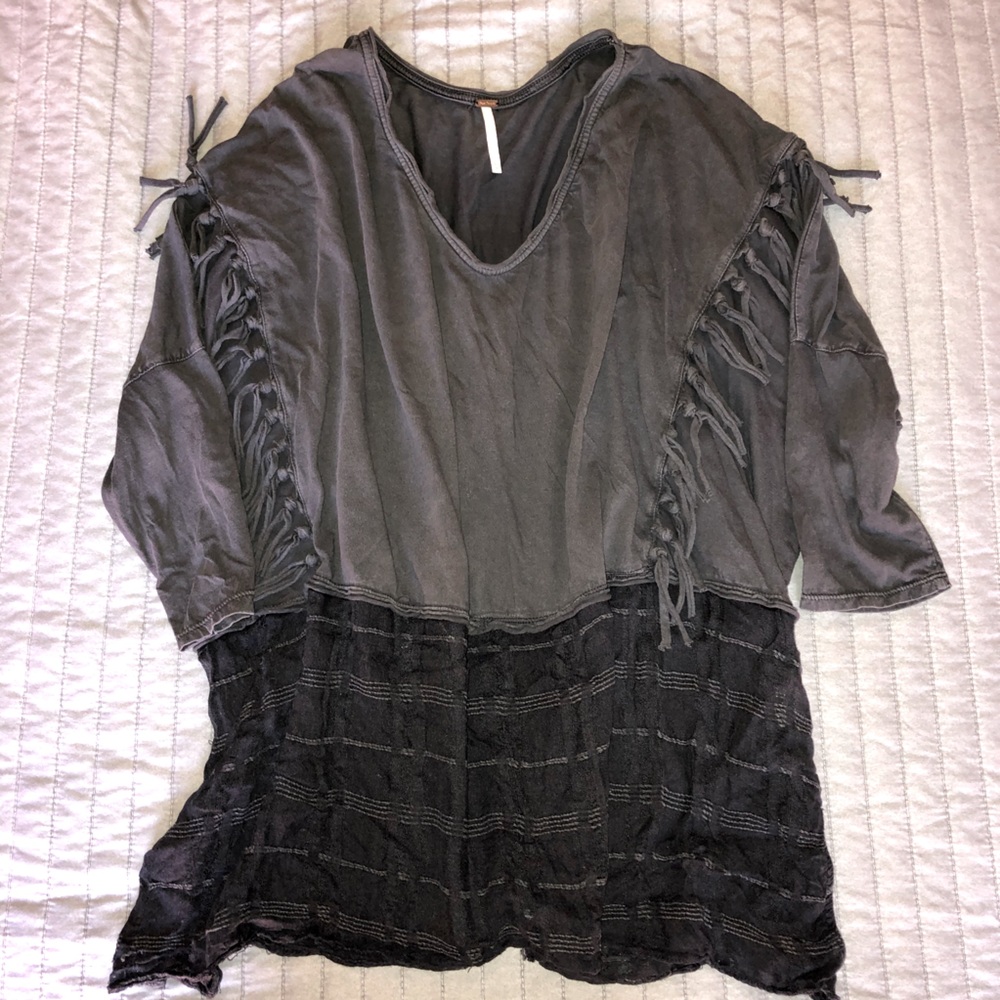 ✨sale✨ Free People Top w/ Fringe